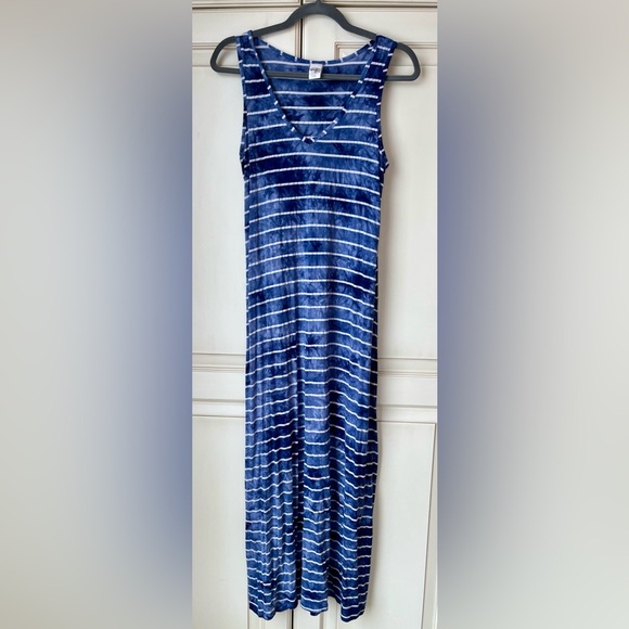 Cover Me Swim coverup S/M ( says L) long maxi blue/white tie-dye. Made Canada - Picture 1 of 4